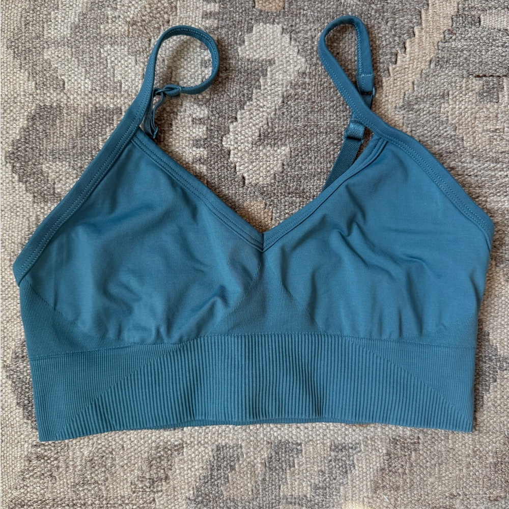 Lululemon Ebb to Street Bra